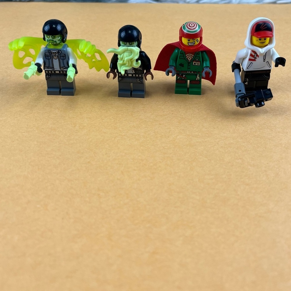 LEGO Hidden Side Minifigure Lot of 4 Joey Jack Davids Douglas Elton 2"